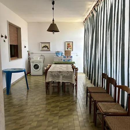 Casa Makito Nyaraló